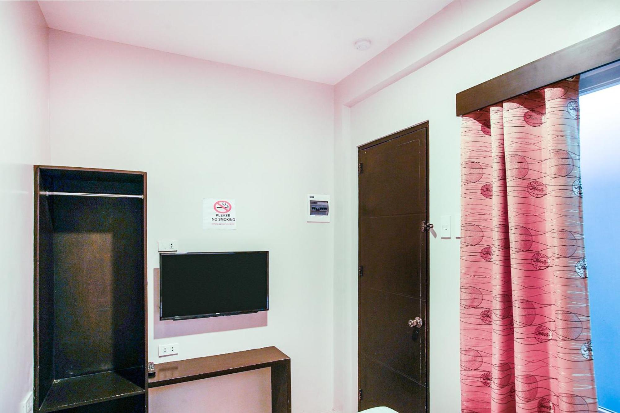 Oyo 489 Casa Mia Hotel Suites General Santos City Exterior foto